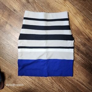 LIKE NEW! EXPRESS BANDAGE STRIPED PENCIL SKIRT SIZE 00